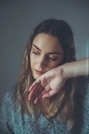 Our natural tendency while clicking photographs is to look at eye level. Julia Trotti On Twitter When I First Started Photography I Used To Take Self Portraits All The Time I Stopped When I Started Working Professionally So It Was Really Fun Getting To