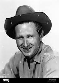 Zale Parry's Instagram, Twitter & Facebook