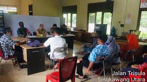 Maybe you would like to learn more about one of these? Bhabinkamtibmas Hadiri Kegiatan Penyerahan Sk Pengurus Ketua Rt Kelurahanan Naram Singkawang Utara Tribun Pontianak