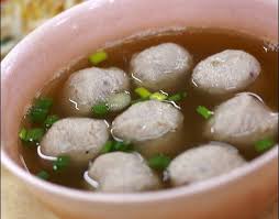Ditumbuk, cili api 3 biji ditumbuk. Resepi Sup Bebola Daging Bakso Resepimee Junotee Com