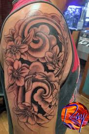 Lefty's tattoo shop is located on 1153 pearl rd in brunswick, ohio. Ray S Tattoo