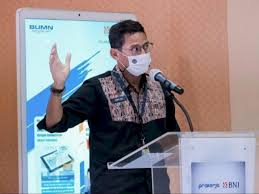 Penerima insentif ini nantinya akan memperoleh dana maksimal selama 3 bulan. Sandiaga Uno Luncurkan Program Kartu Prakerja Untuk Pelaku Parekraf Di Danau Toba Sumut Indozone Id