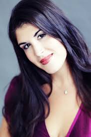 Dana Varga's Instagram, Twitter & Facebook