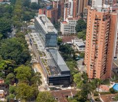 La cámara de comercio de medellín para antioquia es una institución privada sin fines de lucro de naturaleza corporativa que administra los registros mercantiles de las empresas y sociedades que se crean en el departamento de antioquia. Camara De Comercio Prestara Su Sede A Vecinos Afectados Por Evacuacion