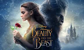 In questo film tutto funziona, dalle musiche e le canzoni, che sono in parte del cartone ed in parte nuove, fino alle scenografie mozzafiato e fiabesche. La Bella E La Bestia Recensione Del Live Action Della Disney Con Emma Watson E Dan Stevens