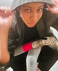 Daisy Jay's Instagram, Twitter & Facebook