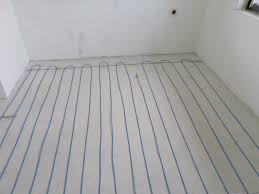 Ca si sfat personal va recomand sa folositi in sapa cu granule din polistiren si o plasa sudata cu ochiuri de minim 15/15. 3 Pasi Pe Care Trebuie Sa I Urmezi Cand Doresti Sa Ti Utilezi Casa Cu Incalzire Prin Pardoseala