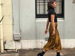 Shauna at shwin & shwin shows how you can sew this long fringe skirt from knit fabric. Introducing The Evie Bias Skirt Pattern Sew Tessuti Blog