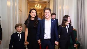 Gobernador de la provincia de buenos aires por el frente de tod☀️s. Noticias Sobre Beatriz Sarlo Y Ofrecimiento De Vacunacion Diario Democracia