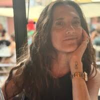 100+ "Linett" profiles