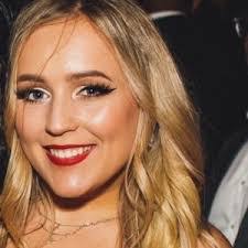 Madeleine Stern's Instagram, Twitter & Facebook