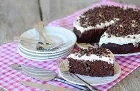 Pioneer Woman 11 Container Chocolate Cake Recipe Yummy Desserts Easy Chocolate Cobbler Chocolate Chip Cake