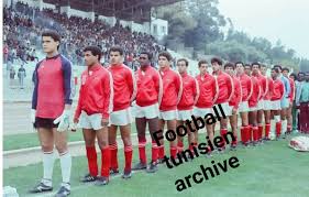 وتبدو حظوظ منتخب تونس صعبة للتأهل إلى ثمن نهائي كأس العالم روسيا 2018 بالرغم من أدائه القوي في تصفيات أفريقيا المؤهلة إلى كأس العالم. Ø§Ù„Ù…Ù†ØªØ®Ø¨ Ø§Ù„ÙˆØ·Ù†ÙŠ Ø§Ù„ØªÙˆÙ†Ø³ÙŠ Ø§ÙˆØ§Ø³Ø· Football Tunisien Archive Facebook