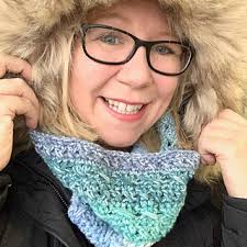 Cable & Crossed Cowl pattern by Fiona Field