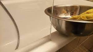 Zunächst sollte versucht werden, den großteil des silikons mit einem spachtel von der fläche abzutragen. Silikon Entfernen Diese Hausmittel Losen Silikonreste Utopia De