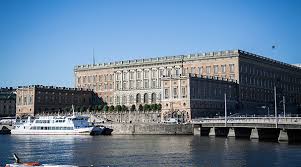 Tre kronor was a castle located in stockholm, sweden, on the site where stockholm palace is today. Fri Entre Till Kungliga Slottet Med Stockholm Pass