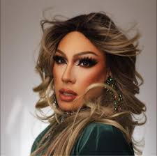 𝐾𝑦𝑙𝑖𝑒 𝐶. 𝐴𝑢𝑔𝑢𝑠𝑡𝑜