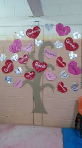 Arbol De Los Valores Del Amor Y La Amistad Amor Y Amistad Decoracion Ideas Del Dia De San Valentin Decoraciones De Amor