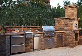 outdoor kitchen