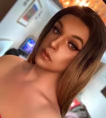 Just wondering what bender would me and my drag self be ✨✨✨