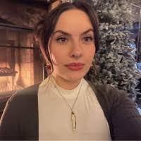 Angela Lyle's Instagram, Twitter & Facebook