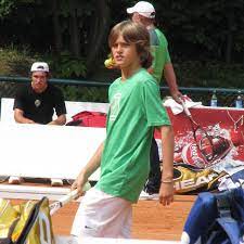 His nationality is german and his ethnicity is white. Alexander Zverev Net Worth 2020 Wiki Age Height Girlfriends Cars House Family Sponsors And More Facts
