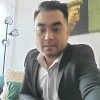 6 "Arnold Luz" profiles