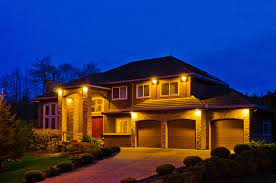 A Toronto Electrician Guide To Outdoor Lighting By Hotwire Electric