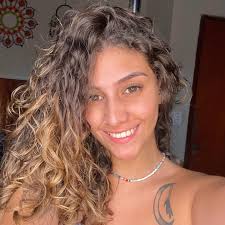 Mariana Trindade（@maahtlr）的照片· 2023年3月19日