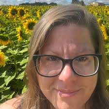 My October stats for “Claimed by my Brother's Best Friends.” It's almost  hard to believe this is my book lol, but thank you to everyone currently  reading it!!! This one's going to