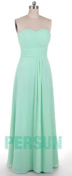 La robe rouge de rosalie est ravissante. Robe Longue Verte D Eau Plisse Pour Mariage Robe Longue Vert D Eau Robe Longue Verte Robe Coktail Mariage