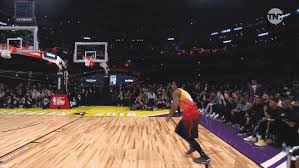 Donovan mitchell with the dunk of the year. Nba Slam Dunk Contest 2018 Recap Donovan Mitchell Tops Larry Nance Jr Sbnation Com