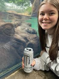 Visiting the Cincinnati Zoo to see Fiona the hippo