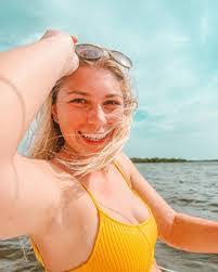 Kaitlin Steinmetz's Instagram, Twitter & Facebook