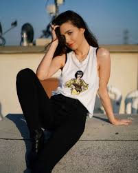Natalie dreyfuss was born in united states on wednesday, february 25, 1987 (millennials generation). Natalie Dreyfuss Photo 10 Of 13 Pics Wallpaper Photo 1209548 Theplace2