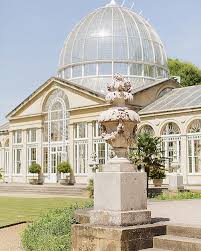 Wedding Venues Orangeries And Glass Houses Are My Favourite Type Of Venue And One O London Wedding Venues Luxury Wedding Venues Wedding Venue Inspiration