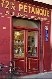 A Neighborhood Shop In Marseilles Oil Soap Decorations And A Big Sale On Pentanque Sets En 2020 Marseille Savon De Marseille Petits Commerces