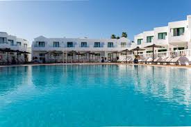Offering an outdoor swimming pool, exe las adelfas hotel is set in el brillante district, 3.4 km from mezquita cathedral de cordoba. Las Adelfas Puerto Del Carmen Updated 2021 Prices