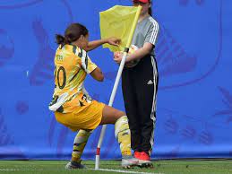 Kerr's iconic backflip follows serena's serve in latest nike ad. 5 Things To Know About Chelsea Women S New Signing Sam Kerr 90min
