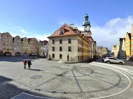 Z łatwością dojeżdżamy z atrakcjami do jeleniej góry i miejscowości sąsiednich. Atrakcje Jelenia Gora Co Zwiedzac Ciekawe Miejsca W Jeleniej Gorze