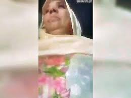 MMS XXX Clip of Pakistani Aunty’s Romance With Neighbour