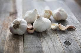 In tal caso, potrete utilizzare l'aglio essiccato per aromatizzare il sale e. Come Conservare L Aglio 8 Modi Infallibili