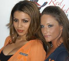 Cindy Sutherland's Instagram, Twitter & Facebook