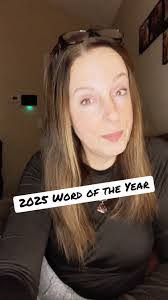 Melody Wray's Instagram, Twitter & Facebook