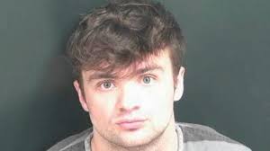 Young Women Send Warning of Peeping Toms in Changing Rooms