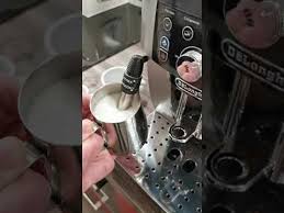 Fantastic machine but it came with a 2 pin european plug when the website didnt state this was the case. Jak Wymienic Filtr Do Wody W Delonghi Ecam 23 460 B 4k Wymiana Filtra Do Wody Dls C002 Automatic Coffee Makerautomatic Coffee Maker