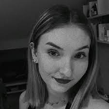 Calista Thomas's Instagram, Twitter & Facebook