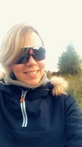 Drikk så mye vann du klarer med det samme du kjenner symptomene. Den Dagen Livet Snudde Kjersti Lever Med Hodepine Etter Hjernerystelse Hodepine Norge