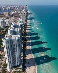 Miami beach is everything you've heard about, but you have to see it for yourself. Miami Beach By Teuprao Miami Florida Miamibeach Sobe Southbeach Brickell Miami South Beach Miami Miami Beach Florida Miami Beach
