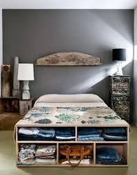 This storage bed has a wooden frame that's covered in a tufted linen exterior, making it a great addition to a modern home. Ø£ÙÙÙØ© Ø®ÙØ§Ø· ÙØ·Ù End Of Bed Shelf Outofstepwineco Com